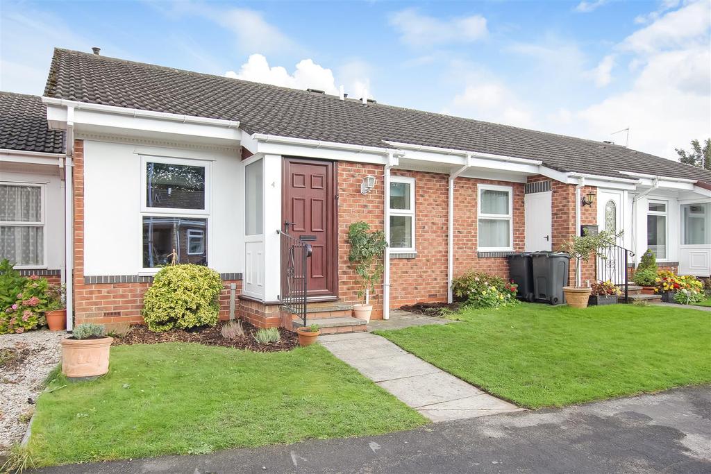 Cedar Mews, Hurworth Place, Darlington 2 bed terraced bungalow £140,000