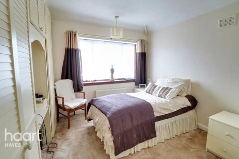 59 Warley Road, Hayes, UB4 0QB