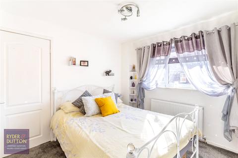 60 Esther Street, Oldham, OL4 3ER