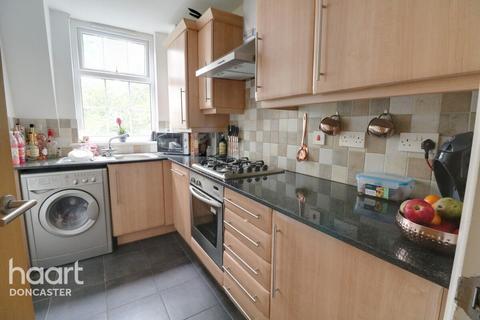 2 bedroom apartment for sale, Bawtry Road, Bessacarr, Doncaster