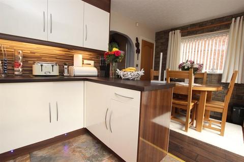 2 Maple Mews, Darwen, BB3 3SF