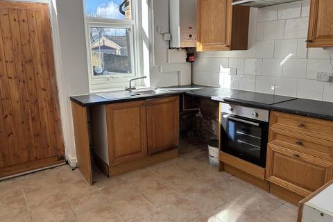 undefined, Ivy Street BD21