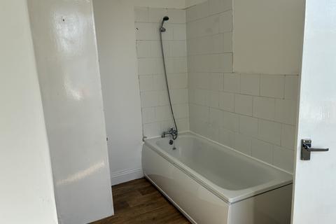 undefined, Ivy Street BD21