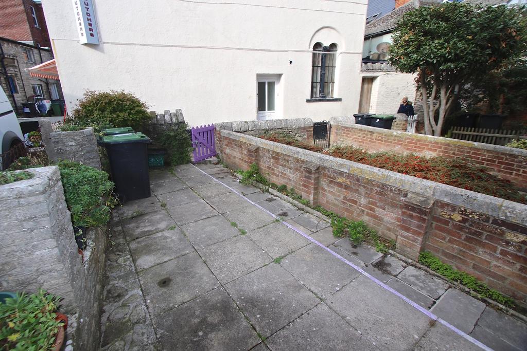 Front Courtyard