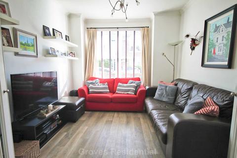 43 George Road, New Malden, KT3 6BT