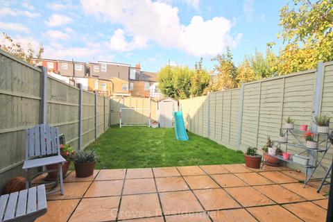 43 George Road, New Malden, KT3 6BT