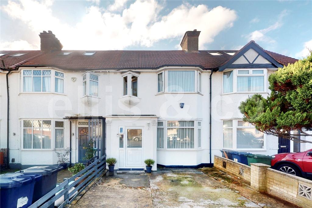 Hale Drive, Mill Hill, London, NW7 3 bed terraced house £650,000
