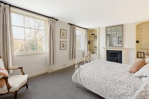 42 Edwardes Square, London, W8 6HH