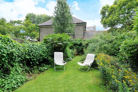 42 Edwardes Square, London, W8 6HH