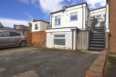 51a Westway, Caterham, CR3 5TQ