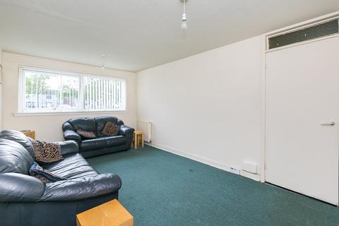 53/2 Calder Gardens, Edinburgh, EH11 4JT
