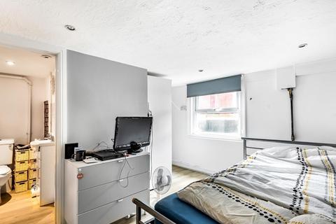 52 Bedford Road, Reading, RG1 7HS