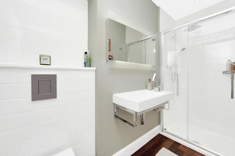 53c Upcerne Road, London, SW10 0SF