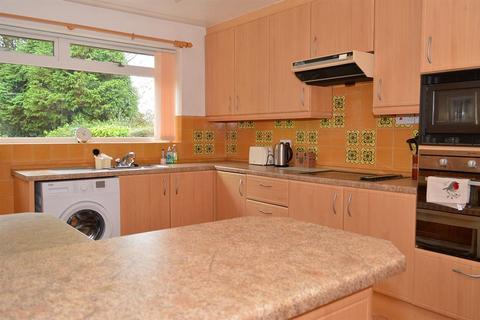 10 Alt Fold Drive, Oldham, OL8 2HD