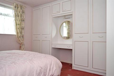 10 Alt Fold Drive, Oldham, OL8 2HD