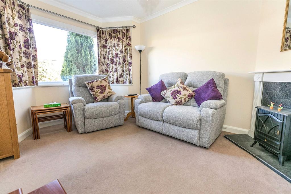 Winchester Avenue, Worcester, WR2 3 bed semidetached house £240,000