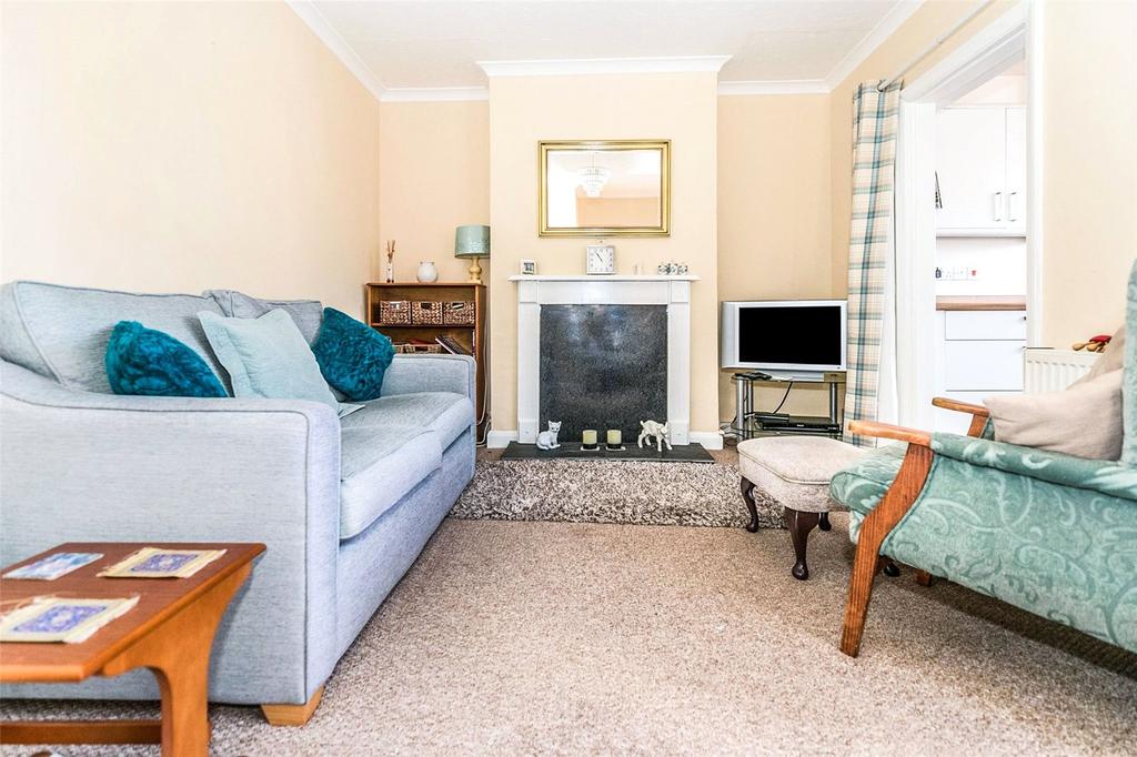 Winchester Avenue, Worcester, WR2 3 bed semidetached house £240,000