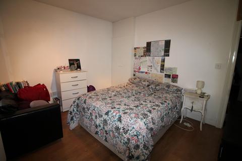 11 Exning Road, London, E16 4NB
