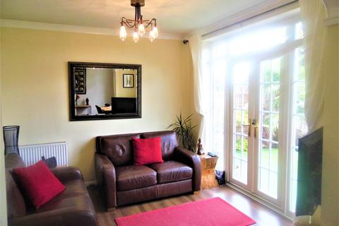 8 Hawthorndene Close, Bromley, BR2 7DT