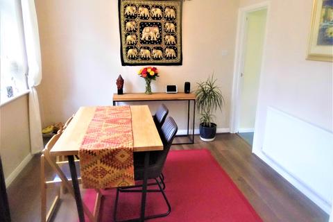 8 Hawthorndene Close, Bromley, BR2 7DT