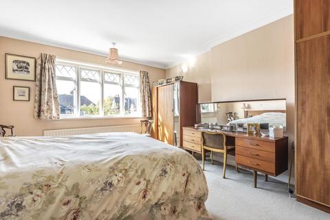 11 Greenways, Beckenham, BR3 3NG