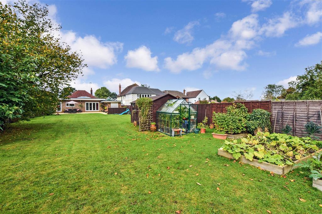 Leeds Road, Langley, Maidstone, Kent 2 bed detached bungalow for sale
