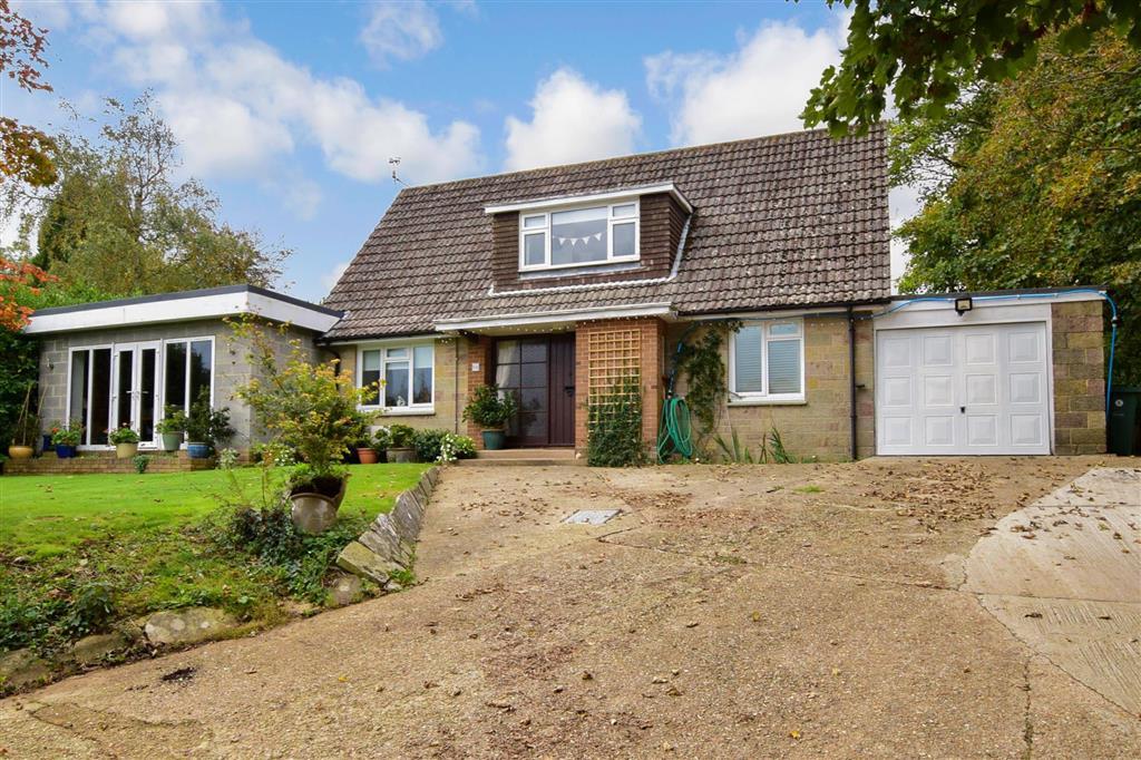 Watergate Road, Newport, Isle of Wight 4 bed detached house £450,000