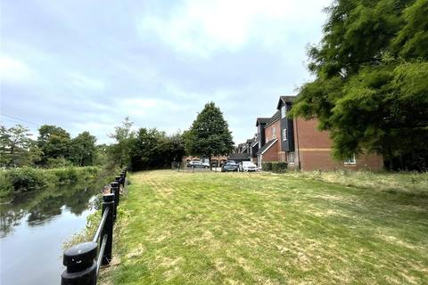 2 bedroom apartment to rent, Gould Close, Newbury, Berkshire, RG14