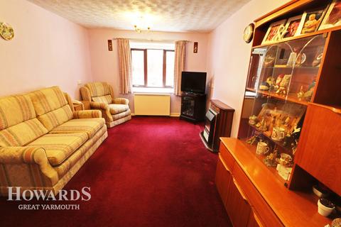 2 bedroom apartment for sale - St Peters Plain, Great Yarmouth