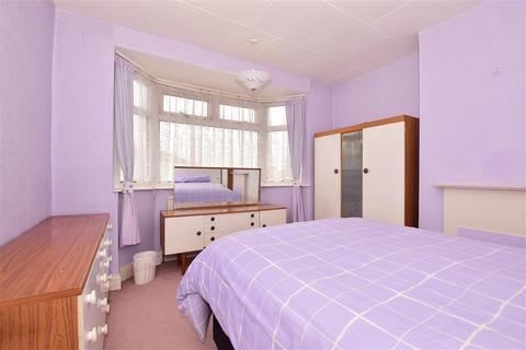 135 Burnham Road, Dartford, DA1 5AZ