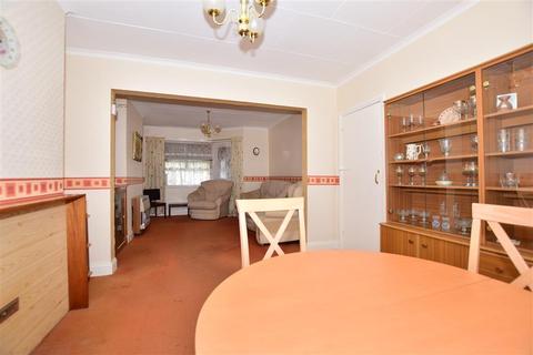 135 Burnham Road, Dartford, DA1 5AZ