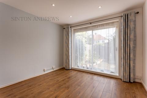 180 Cavendish Avenue, London, W13 0JW