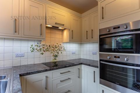 180 Cavendish Avenue, London, W13 0JW