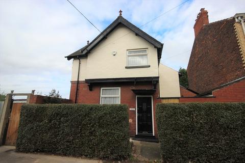 2 bedroom detached house to rent, Ash Grove, Beverley Road , HU5