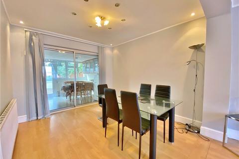 144 Wills Crescent, Hounslow, TW3 2JD