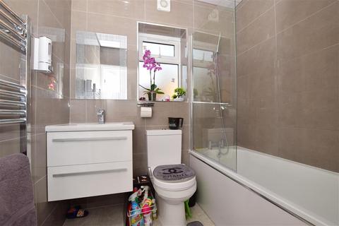 152 Upper Wickham Lane, Welling, DA16 3DX