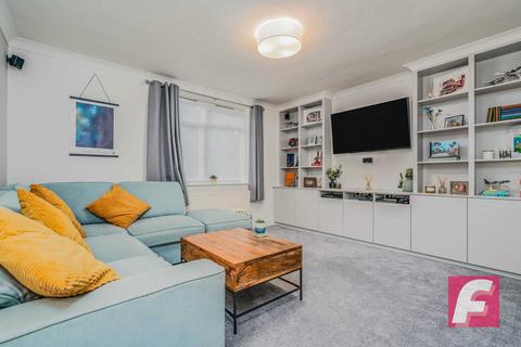 9 Brampton Road, Watford, WD19 7PF