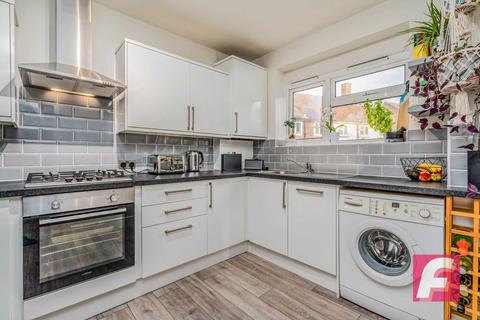 9 Brampton Road, Watford, WD19 7PF