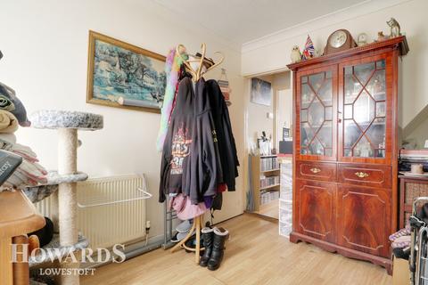 30 Alma Road, Lowestoft, NR32 2EA