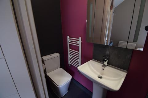 1 bedroom house to rent, Room 6 (Pink) 352 North Road, Cardiff