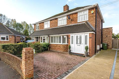 81 Brightside Avenue, Staines, TW18 1NF