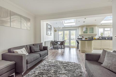 81 Brightside Avenue, Staines, TW18 1NF