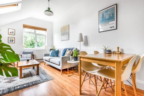 Flat 4, 50 Ringstead Road, London, SE6 2BP