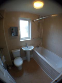 1 bedroom ground floor flat to rent, Vignoles Road, Romford,  RM7