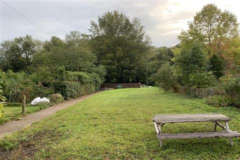 14 Canada Road, Arundel, BN18 9HY