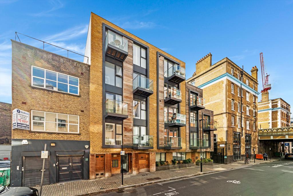 Warner Street, London, EC1R 2 bed flat £700,000