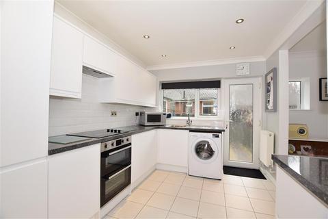 38 Cumberland Avenue, Broadstairs, CT10 1HU