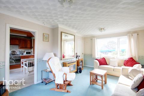 38 The Paddocks, Stevenage, SG2 9TX
