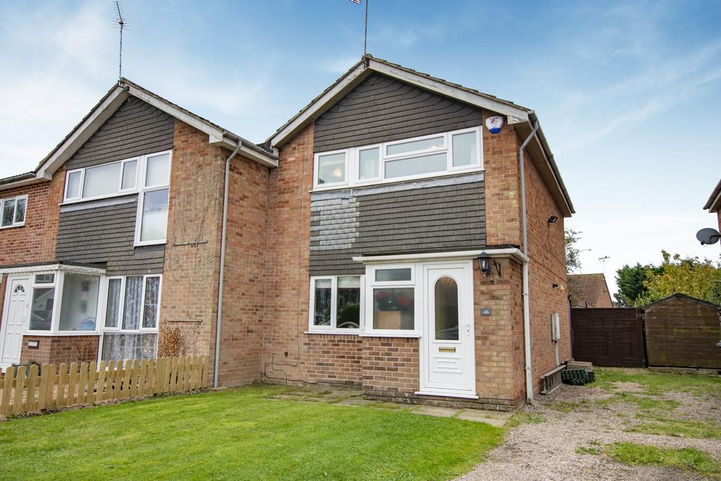 St. Johns Drive, Clarborough, Retford 3 bed semidetached house £175,000