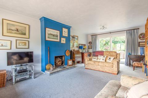 2 Brow Close, Storrington, Pulborough, RH20 4QE